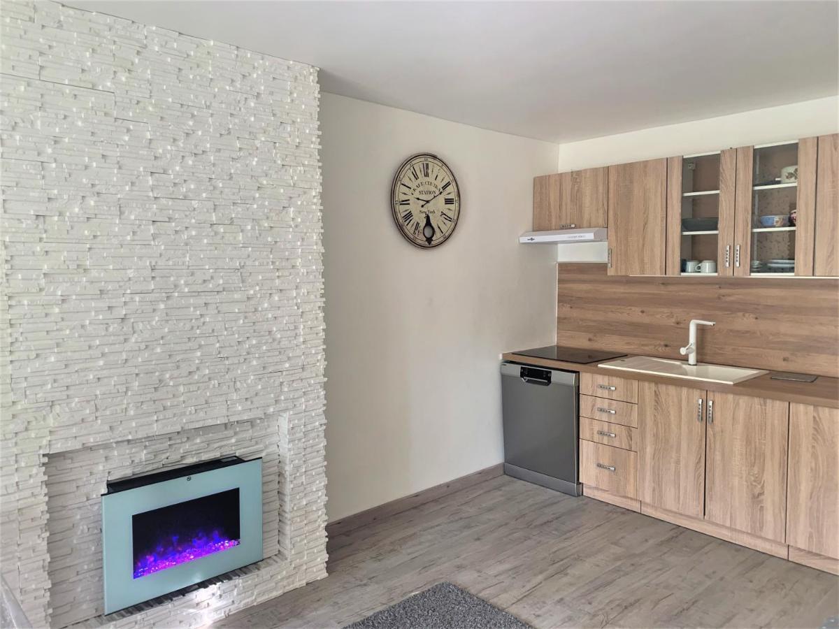 Formidable Studio Au Coeur Historique De Frejus Apartment Ngoại thất bức ảnh